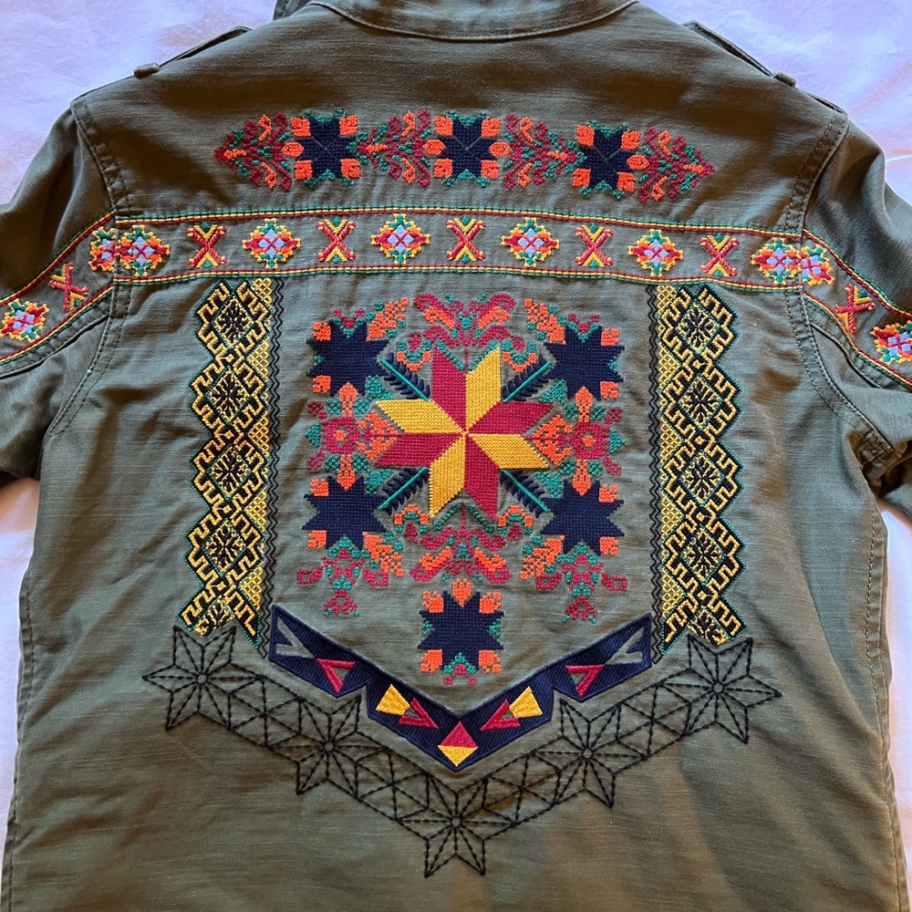 SuperDry Women’s Embroidered Olive Green Fatigues Jacket, size 4